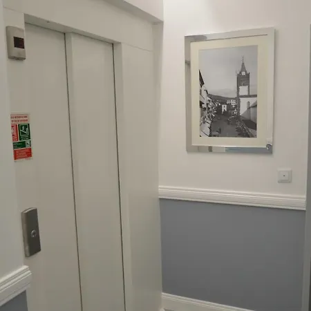 Edificio Charles 204 Pansiyon Funchal