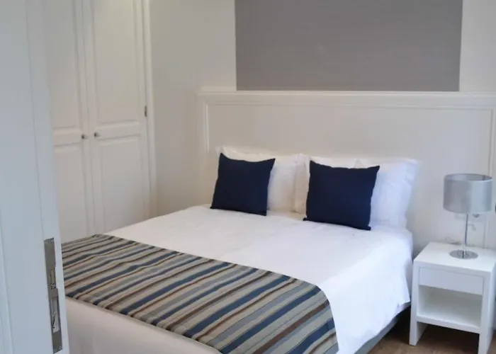 Edificio Charles 204