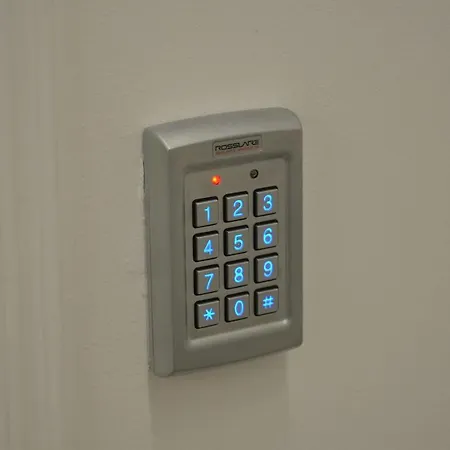 Edificio Charles 204 Habitación en casa particular