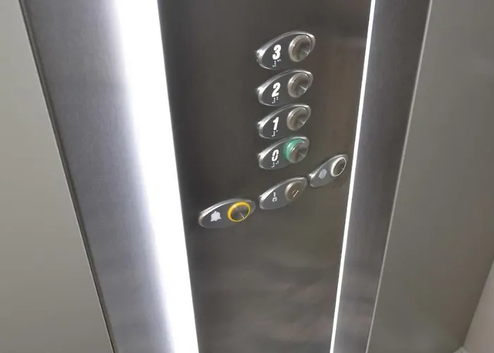 Quarto em Acomodações Particulares Edificio Charles 204